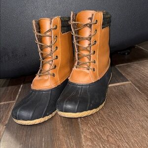 Magellan Women’s Brown and Black Waterproof Lace-Up Duck Boots